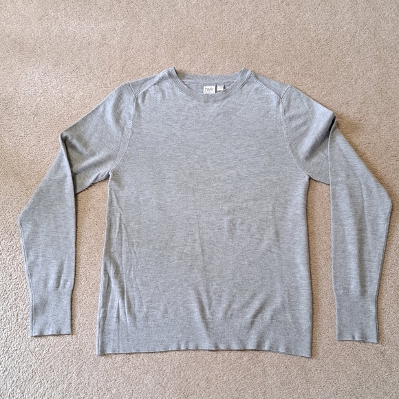 NWT Twik Grey Sweater Crewneck Long Sleeved Size Medium Knit Top Lightweight - Picture 11 of 12